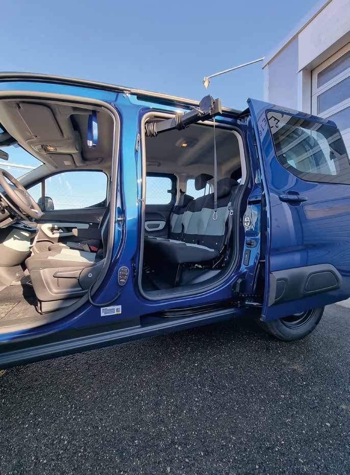 Le auto si possono adattare a molte esigenze - La FSCMA – la tua consulente e fornitrice indipendente di mezzi ausiliari in Svizzera 2